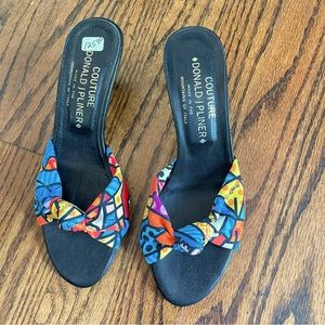 Donald Pliner slid shoes.Beautiful colors. Made in Italy!